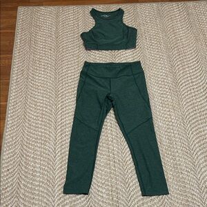 Outdoor Voices Green Set